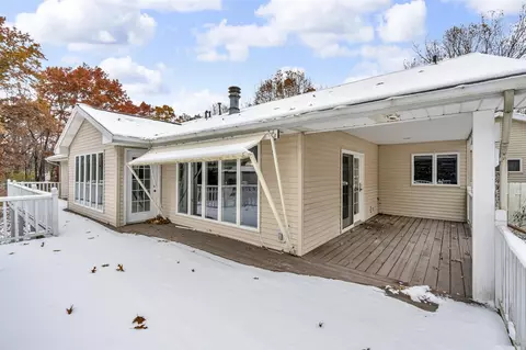 Exterior - 1776 Glasgow, Jackson, MI 49201 photo 1 of 11