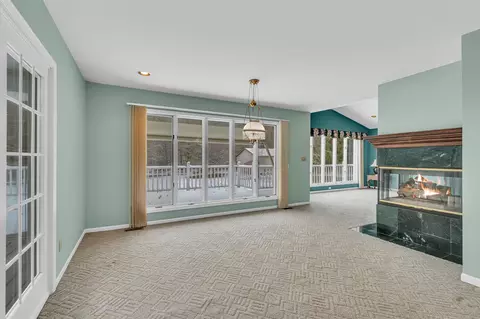 Living - 1776 Glasgow, Jackson, MI 49201 photo 7 of 10