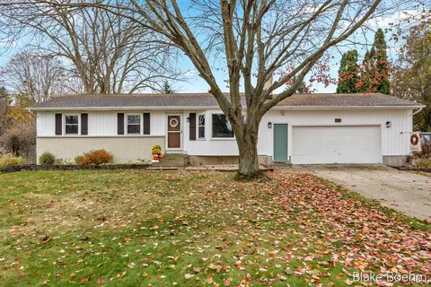 640 Summerset, Jenison, MI 49428