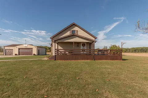 11860 N County Line, Britton, MI 49229