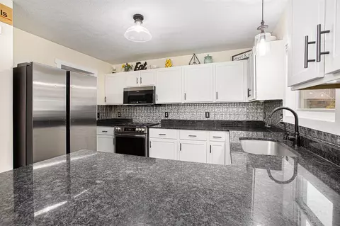 10617 Splitstone Dr E, Pinckney, MI 48169 photo 10