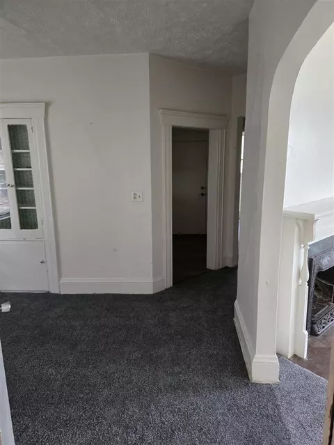 Entry Way - 603 2nd, Jackson, MI 49203 photo 2 of 2