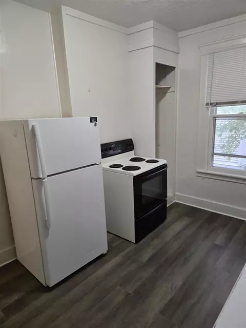 Kitchen - 603 2nd, Jackson, MI 49203 photo 2 of 3