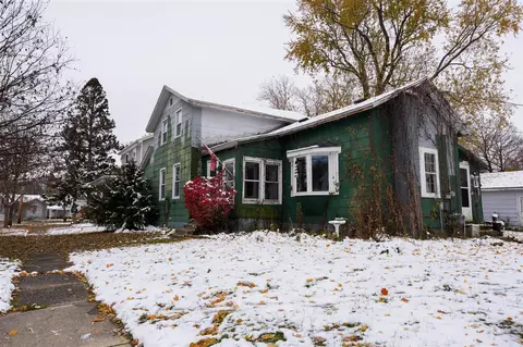 Exterior - 402 S Madison, Marshall, MI 49068 photo 1 of 4