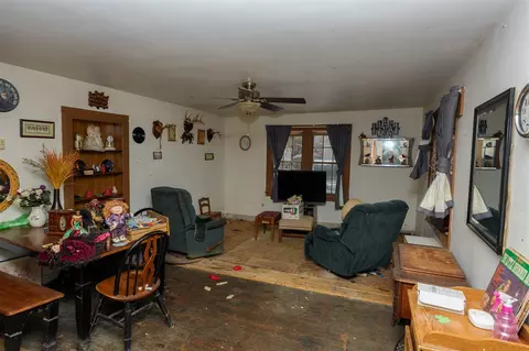 Living - 402 S Madison, Marshall, MI 49068 photo 1 of 3
