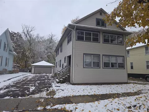 519 Seymour, Jackson, MI 49202