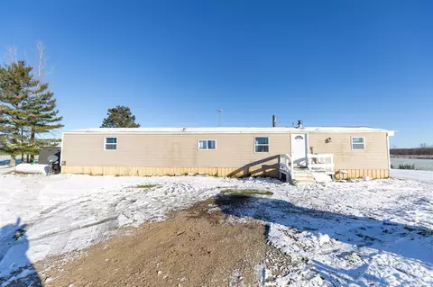 8945 E Fenwick, Carson City, MI 48811