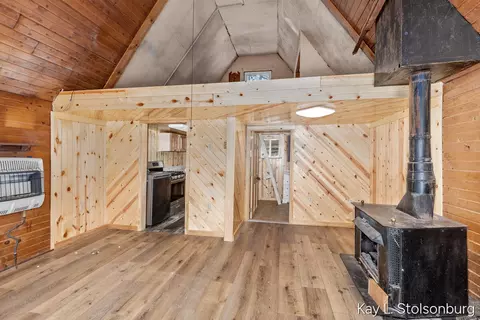 Entry Way - 5508 E Butler, Dowling, MI 49050 photo 1 of 1