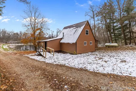 Exterior - 5508 E Butler, Dowling, MI 49050 photo 1 of 5