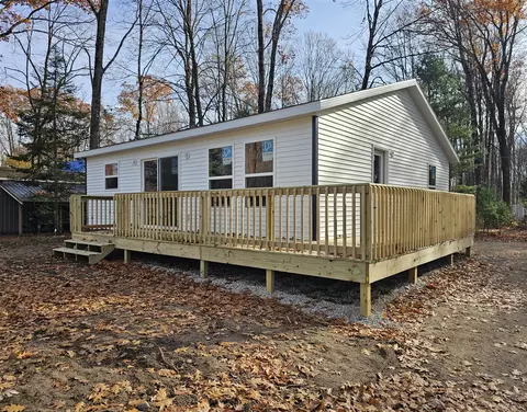 8478 Vista, Newaygo, MI 49337