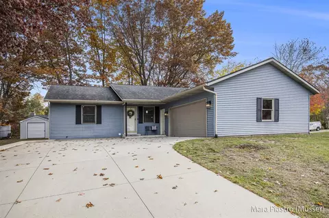 4159 White Pne, Dorr, MI 49323