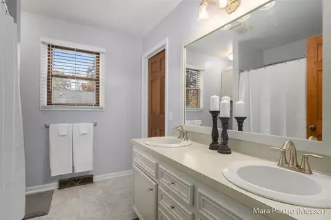 Bath - 4159 White Pne, Dorr, MI 49323 photo 1 of 3