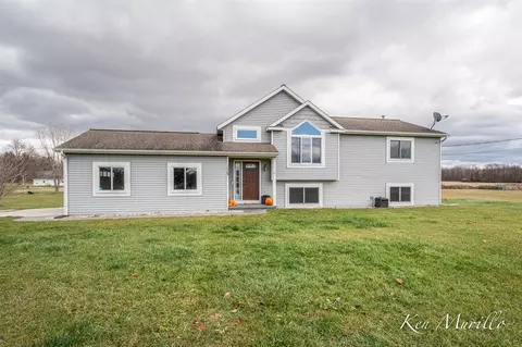 3685 Calkins, Wayland, MI 49348