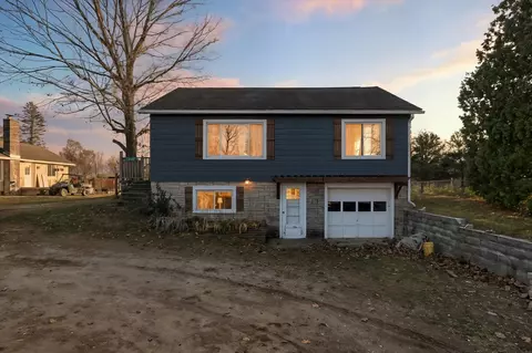 379 W Main, Pinckney, MI 48169