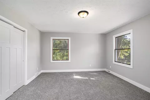 Bedroom - 6427 Eagle Rdg, Kalamazoo, MI 49004 photo 3 of 6