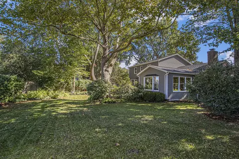 Exterior - 6427 Eagle Rdg, Kalamazoo, MI 49004 photo 5 of 9