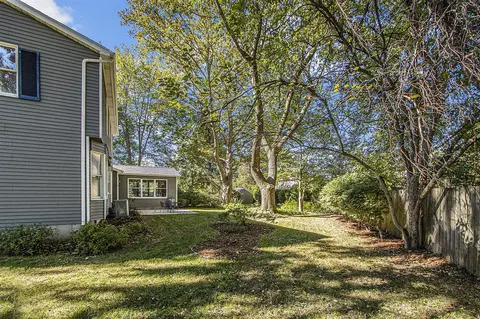 Exterior - 6427 Eagle Rdg, Kalamazoo, MI 49004 photo 3 of 9