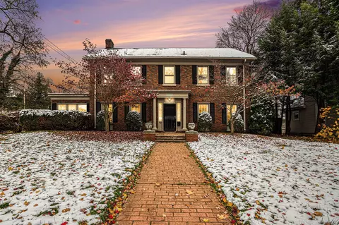 94 Chestnut, Battle Creek, MI 49017