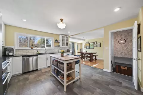 Kitchen - 206 Park, Tecumseh, MI 49286 photo 4 of 4