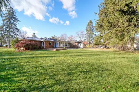 Exterior - 206 Park, Tecumseh, MI 49286 photo 8 of 15