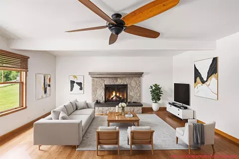 Living - 863 E Wilcox, White Cloud, MI 49349 photo 4 of 7