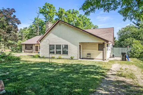 Exterior - 863 E Wilcox, White Cloud, MI 49349 photo 5 of 7