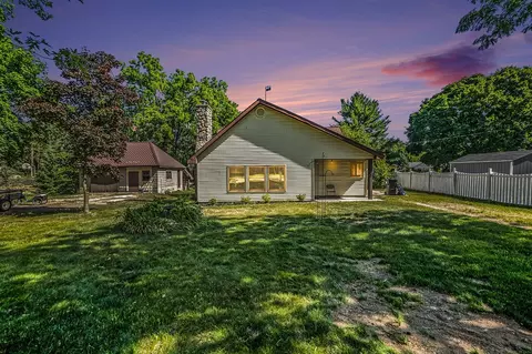 Exterior - 863 E Wilcox, White Cloud, MI 49349 photo 4 of 7