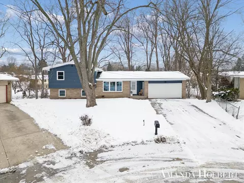5106 Bridle Crk, Grand Rapids, MI 49508