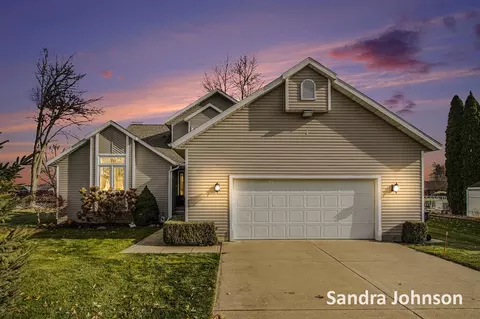 12712 Sunrise, Wayland, MI 49348