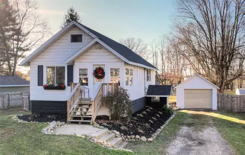407 Selby, Hopkins, MI 49328