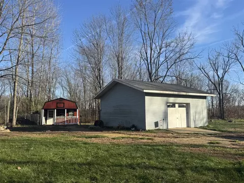 40368 28th Ave, Gobles, MI 49055