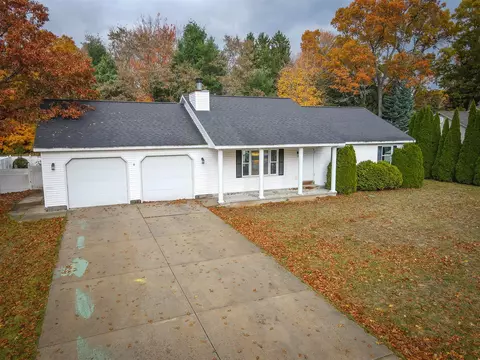 1608 Hampstead, Muskegon, MI 49445