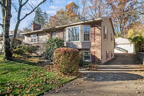 2303 Sylvan, Grand Rapids, MI 49506