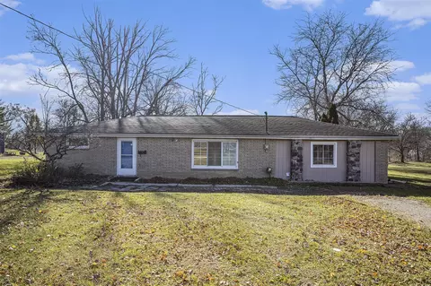 737 W Capital, Bellevue, MI 49021