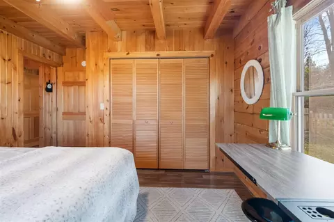 Bedroom - 5600 Horton, Jackson, MI 49201 photo 4 of 6