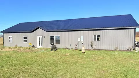 16710 12 Mile, Leroy, MI 49655