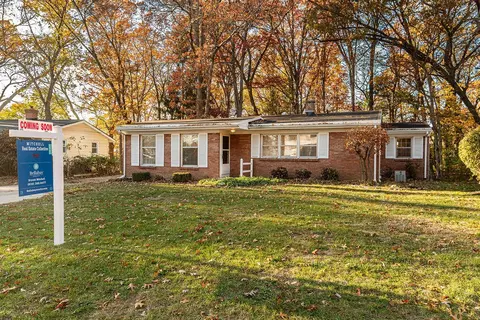 4889 Fuller, Grand Rapids, MI 49508