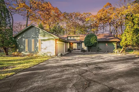 46308 Royal, New Buffalo, MI 49117