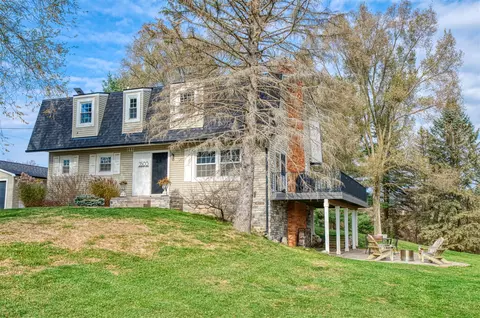 3500 Jeanette, Chelsea, MI 48118