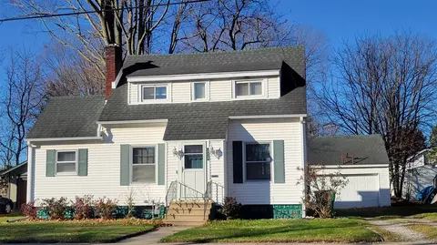 112 N Lincoln, Three Rivers, MI 49093