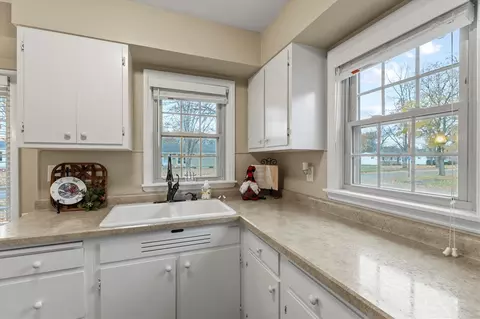 Kitchen - 1526 Inner, Niles, MI 49120 photo 4 of 4