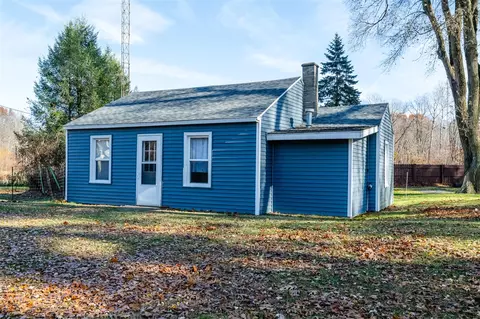82078 North, Coloma, MI 49038