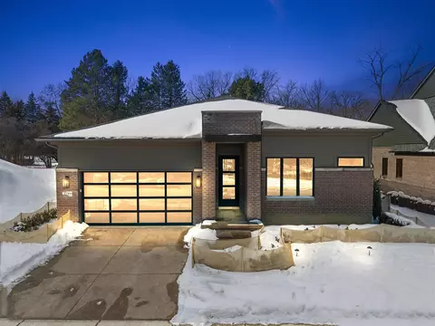 4182 Prescott Park, West Bloomfield, MI 48323