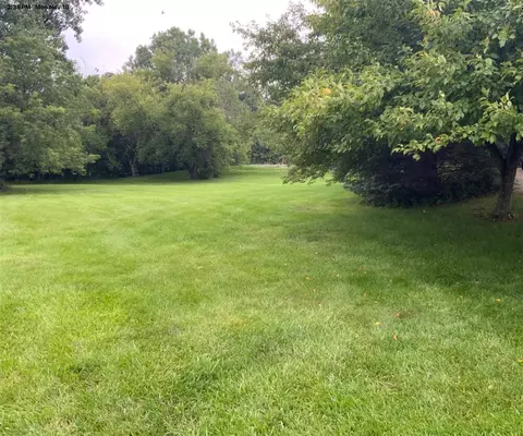 Green Bank, Grand Blanc, MI 48439
