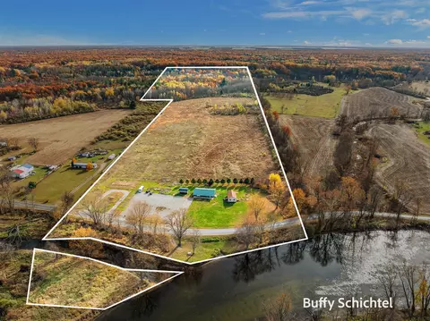 8702 W South Riv, Grant, MI 49327