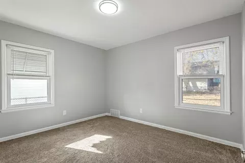 Bedroom - 5854 Syracuse, Taylor, MI 48180 photo 3 of 4