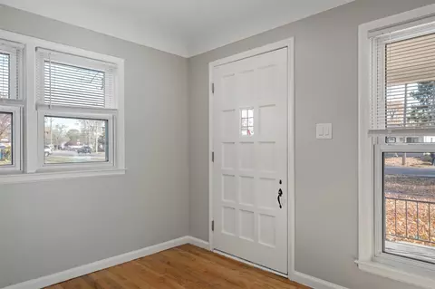 Entry Way - 5854 Syracuse, Taylor, MI 48180 photo 1 of 4