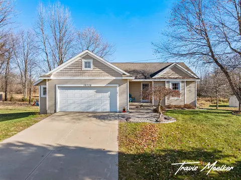 10738 Douglas, Allendale, MI 49401