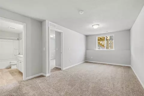 Bedroom - 7999 Sierra, Belding, MI 48809 photo 3 of 5