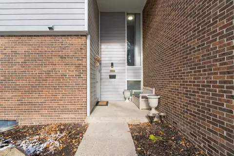 4107 S Norway, Grand Rapids, MI 49546